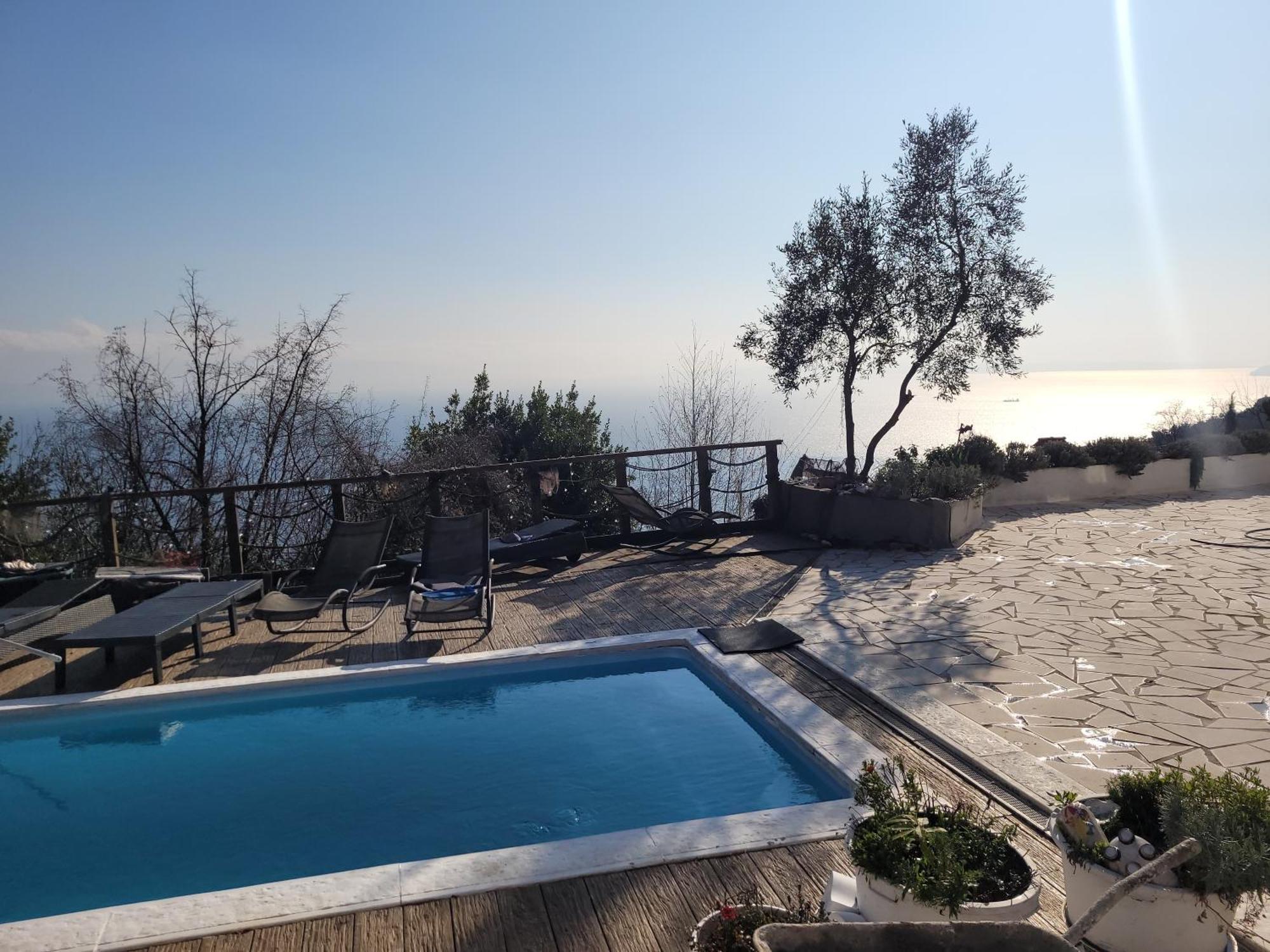 Apartments Chiara Mit Meerblick Und Pool Und Jacuzzi Lovran Exterior photo